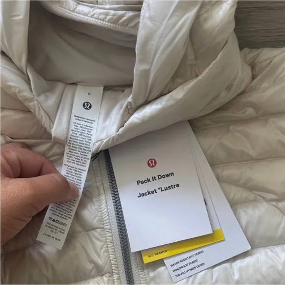 Lululemon Lustre Women's Pack it Down Puffer Jacket - Picture 3 of 8